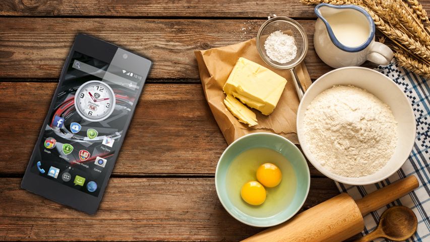 Tydzień w krzywym zwierciadle: przebranżowienie Chińczyków i rozwiązanie problemu wystającego aparatu iPhone'a 6 1