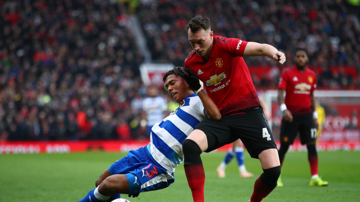 Zdjęcie okładkowe artykułu: Getty Images / Clive Brunskill / Na zdjęciu: Danny Loader (z lewej) i Phil Jones (z prawej)