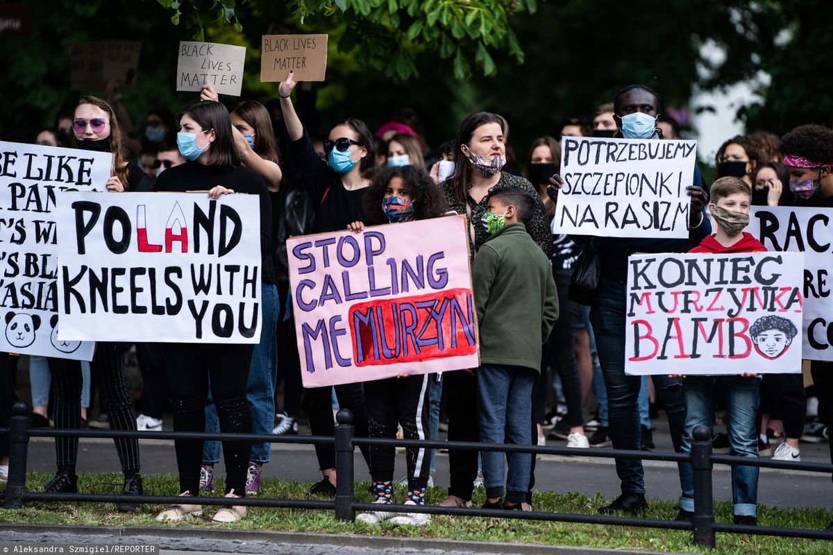 Bianka Nwolisa protestująca w Warszawie