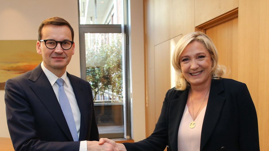 Morawiecki spotkał się z Le Pen. Fala komentarzy w sieci