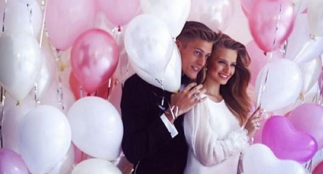 Dwójka finalistów „Top Model” reklamuje biżuterię Apart