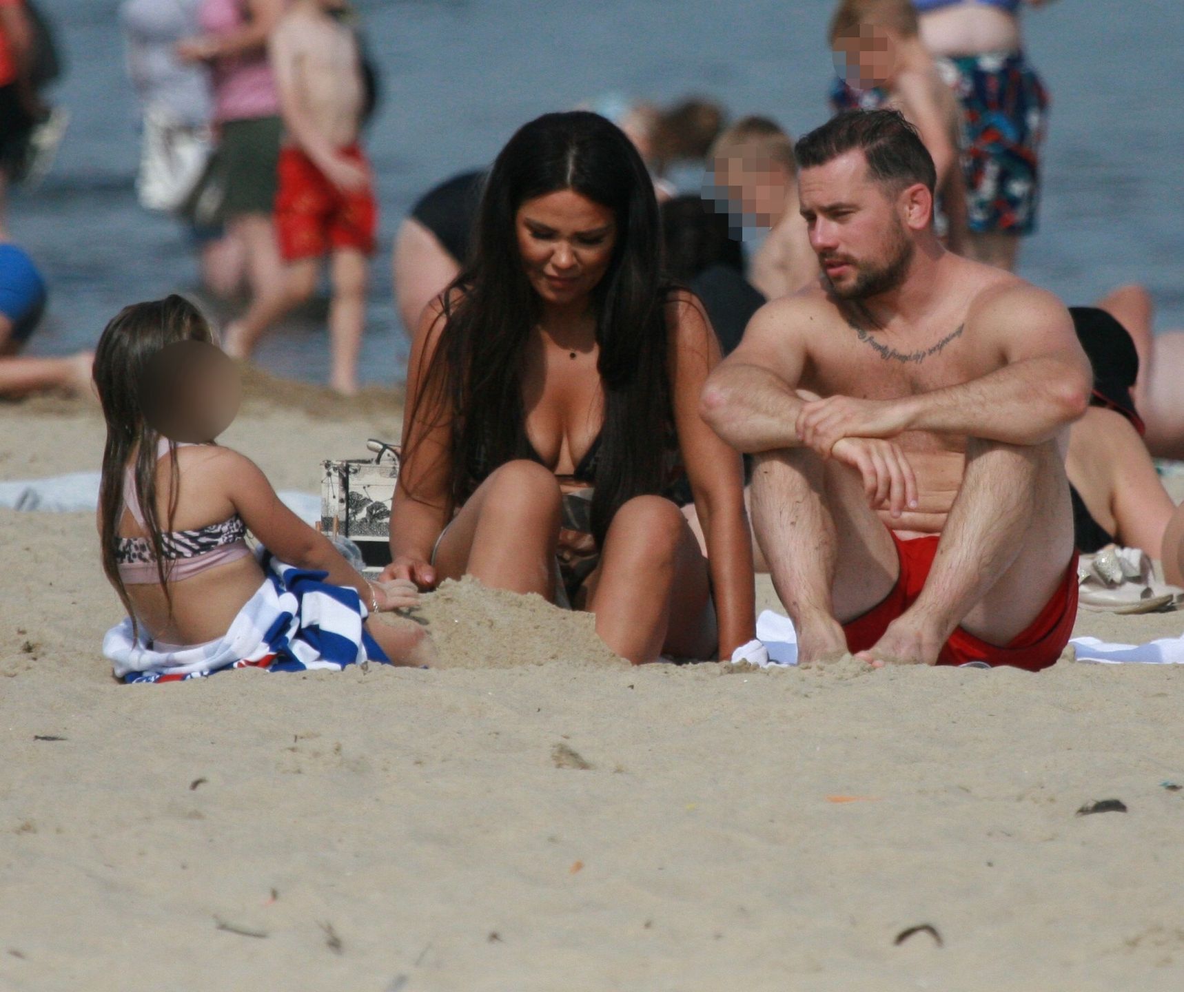 Sylwia Bomba i Grzegorz Collins na plaży w Sopocie