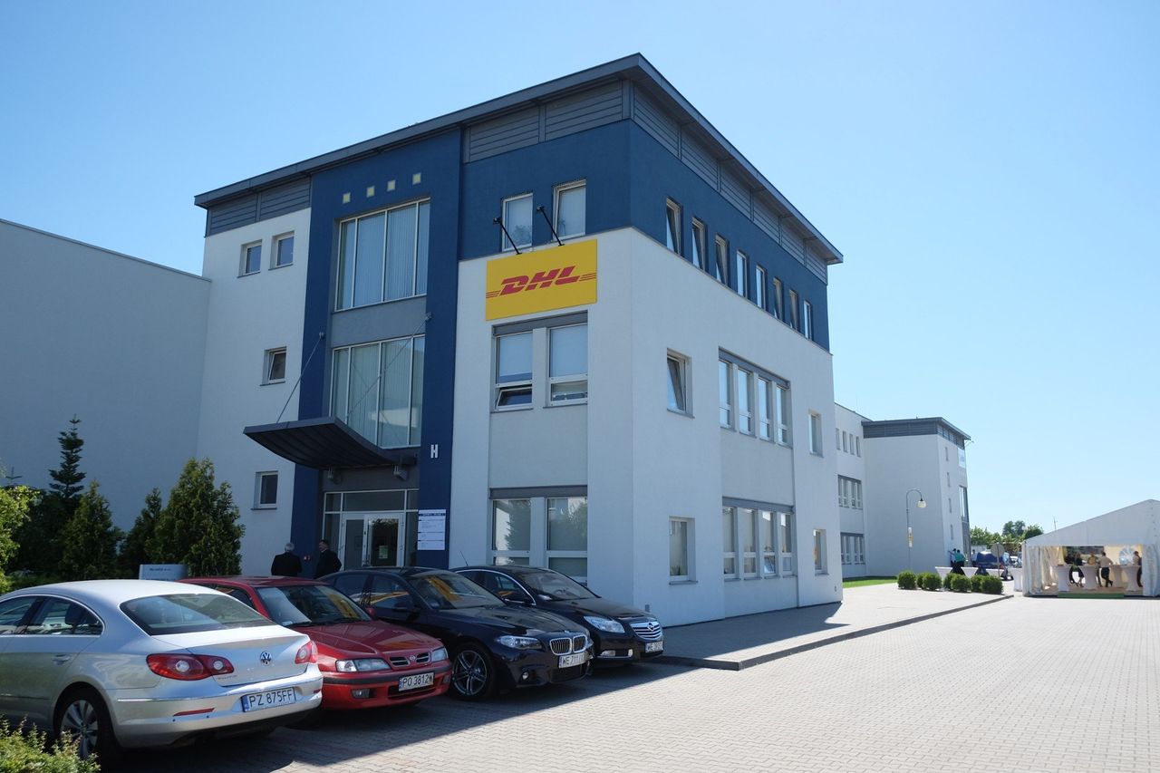 DHL chce przejąć wszystkie udziały w APM Solutions