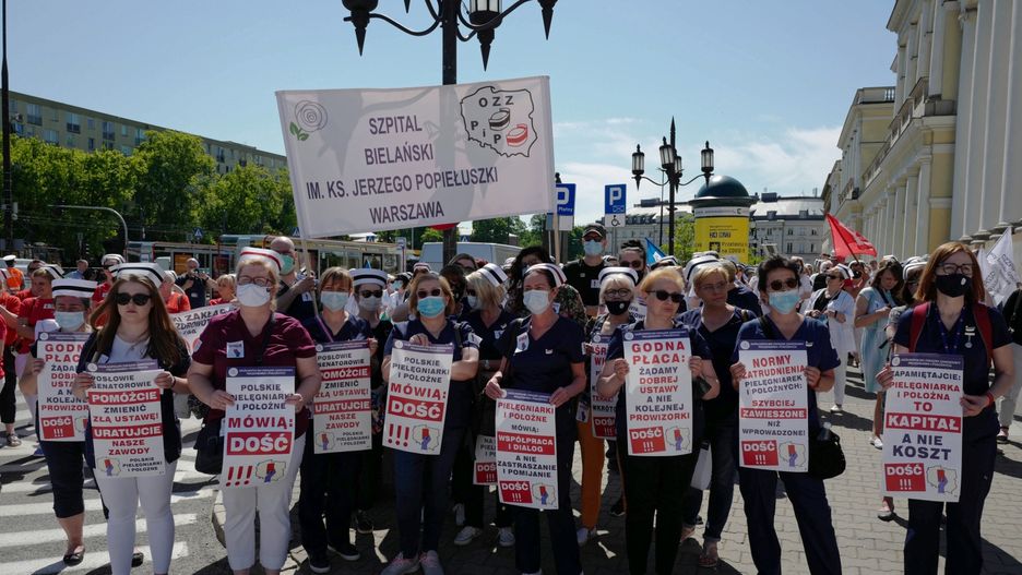 Protest pielęgniarek i pracowników ochrony zdrowia