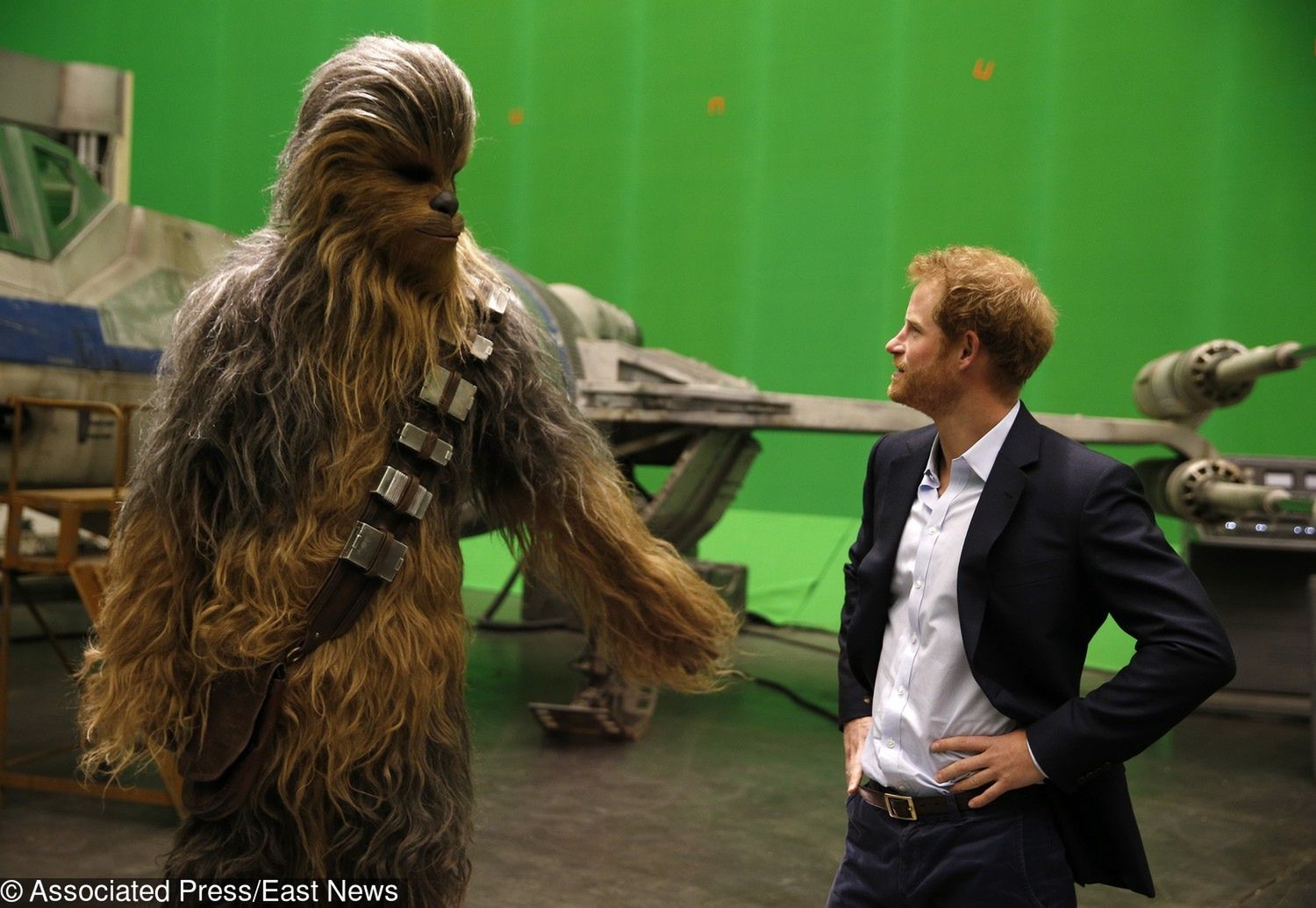Książę Harry i książę William zagrali w Gwiezdnych Wojnach