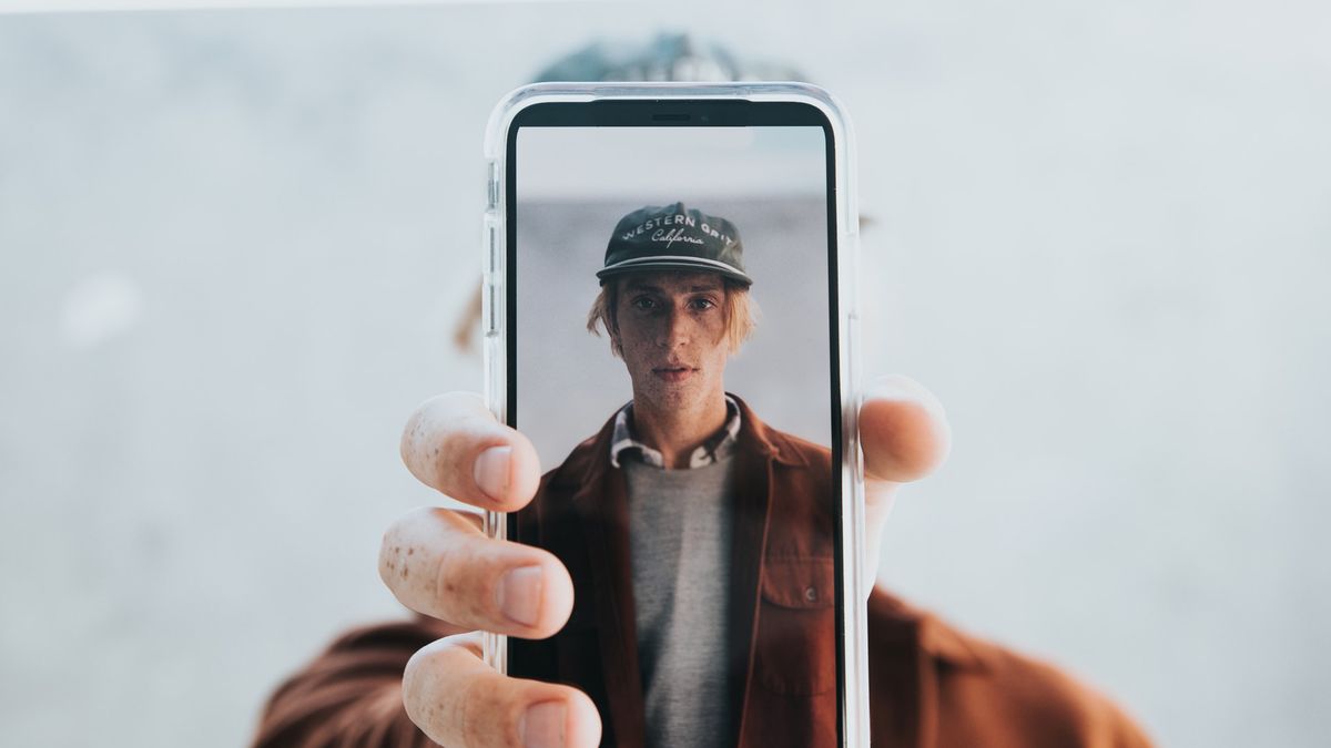 Aparat w twoim smartfonie będzie cały czas włączony. Z troski o twoją prywatność 1