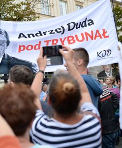"Andrzej Duda pod Trybunał". KOD demonstrował na ulicach Warszawy [ZDJĘCIA]