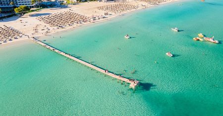 Majorka: Alcudia czy Magaluf? Sprawdź gdzie wybrać się z dzieckiem, a gdzie na imprezę!
