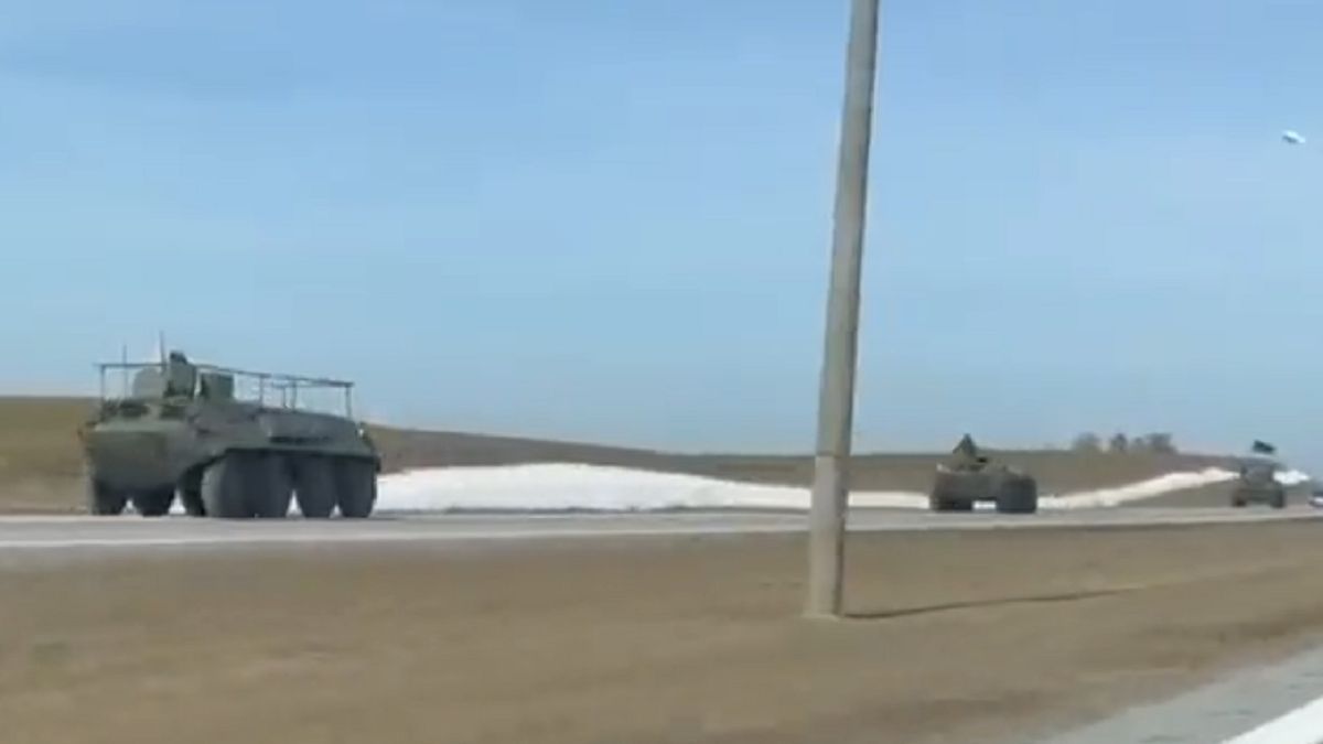 Wozy przy granicy Białorusi.