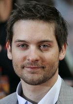 Tobey Maguire sprzeda duszę przez Internet