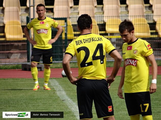 Mariusz Rybicki (pierwszy od lewej) ustalił wynik spotkania Widzewa z Ruchem Chorzów na 2:0