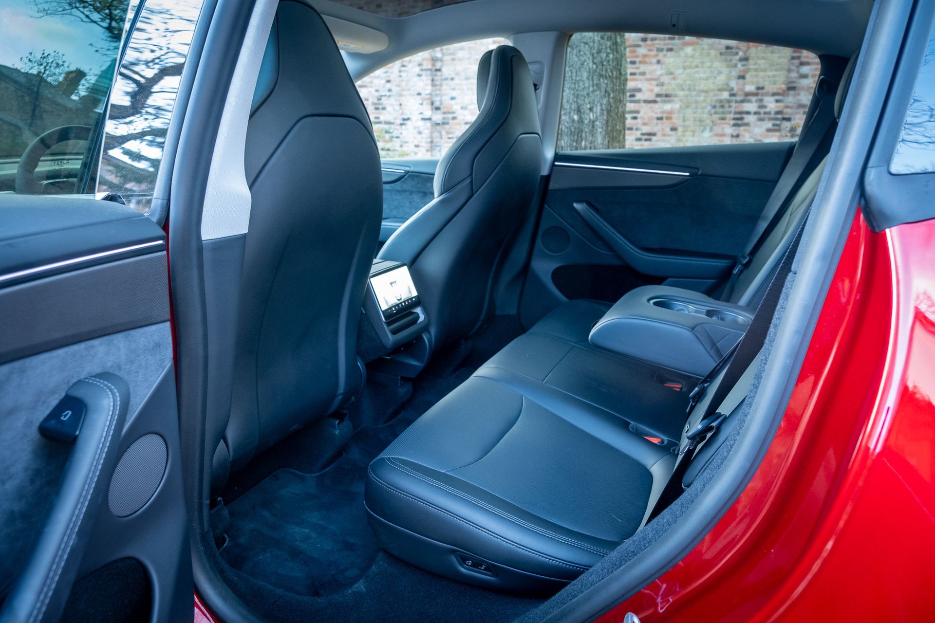 Tesla Model Y Performance (2025)