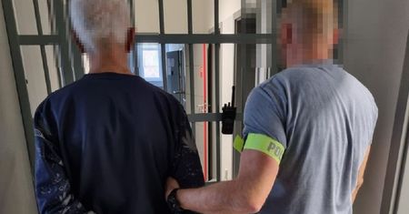 Kryminalni zatrzymali mężczyznę, który ukradł 33 kawałki szyn kolejowych