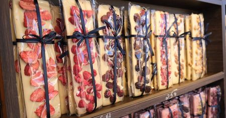 Praliny, tabliczki, czekoladowe dzieła sztuki i nie tylko. W Lublinie trwa Festiwal Czekolady i Słodkości CZEKO FEST [ZDJĘCIA]