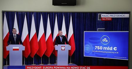 63 mld euro dla Polski. Rząd chwali się sukcesem. "Przecież żadnych negocjacji nie było"