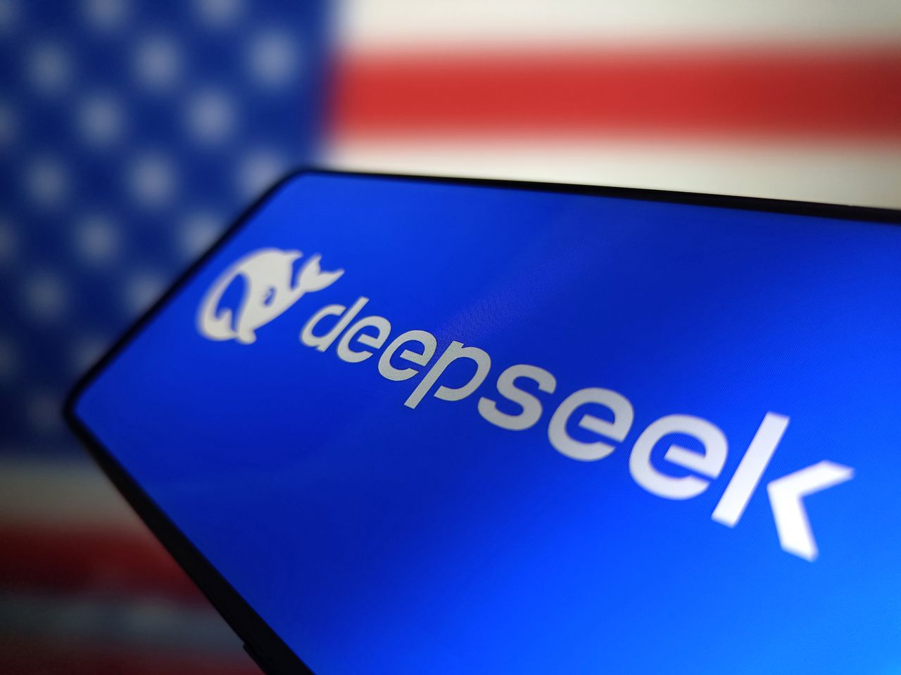 USA uderza w DeepSeek. "Chiński ChatGPT" zakazany w Teksasie