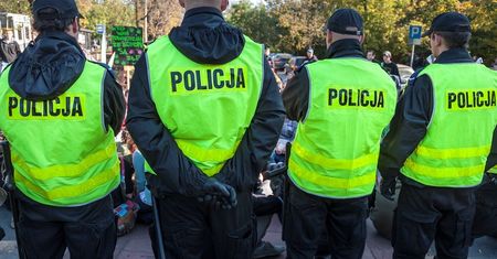 Czterech poszukiwanych policja zatrzymała w jeden dzień