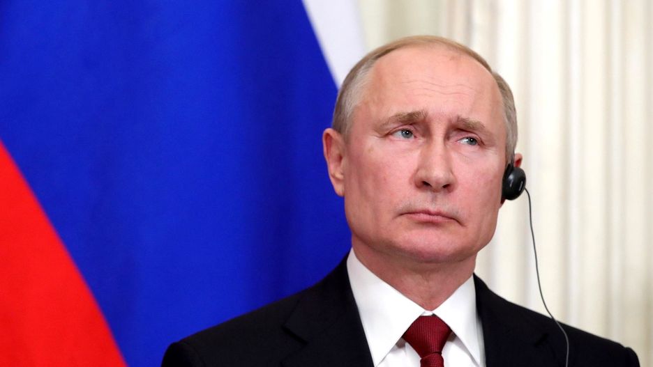 Władimir Putin, jak każdy despota, lubi komplementy i wiernopoddańcze hołdy. Teraz może mu ich brakować (Getty Image)