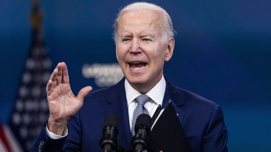 President Biden speaks on inflation in DCepa09938511 US President Joe Biden speaks on his administration's approach to increasing inflation in the Eisenhower Executive Office Building in Washington, DC, USA, 10 May 2022. Biden also used the speech to go on the offensive over what he termed the Republican's 'ultra-MAGA' agenda.  EPA/JIM LO SCALZO Dostawca: PAP/EPA.JIM LO SCALZO