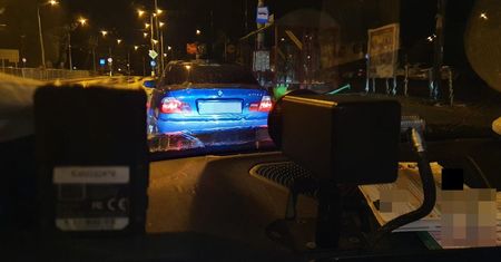 Nocne drifty na ulicach Lublina i bezsenność mieszkańców. Policjanci zatrzymali 36 dowodów rejestracyjnych
