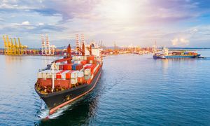 Będzie nowy port w Emiratach. Ominą Cieśninę Ormuz