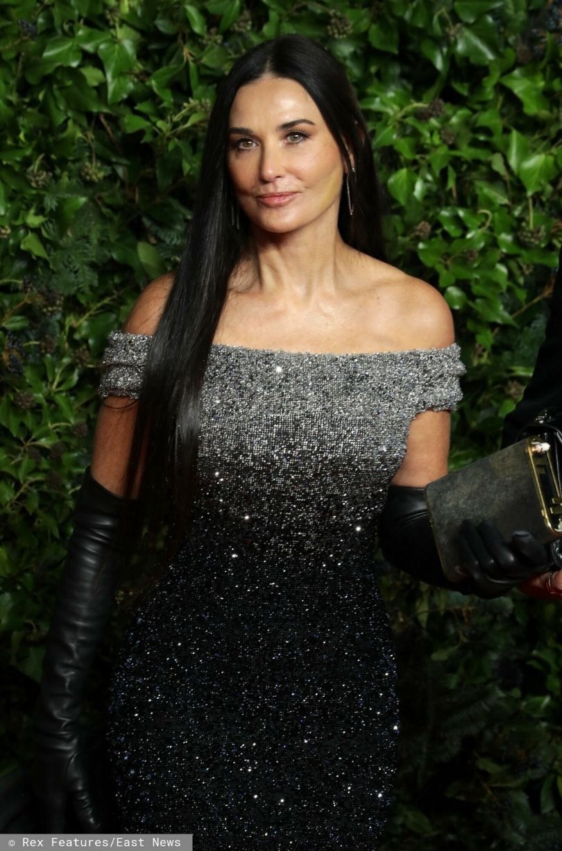 Demi Moore prezentuje gładkie oblicze na gali Fashion Awards 2021