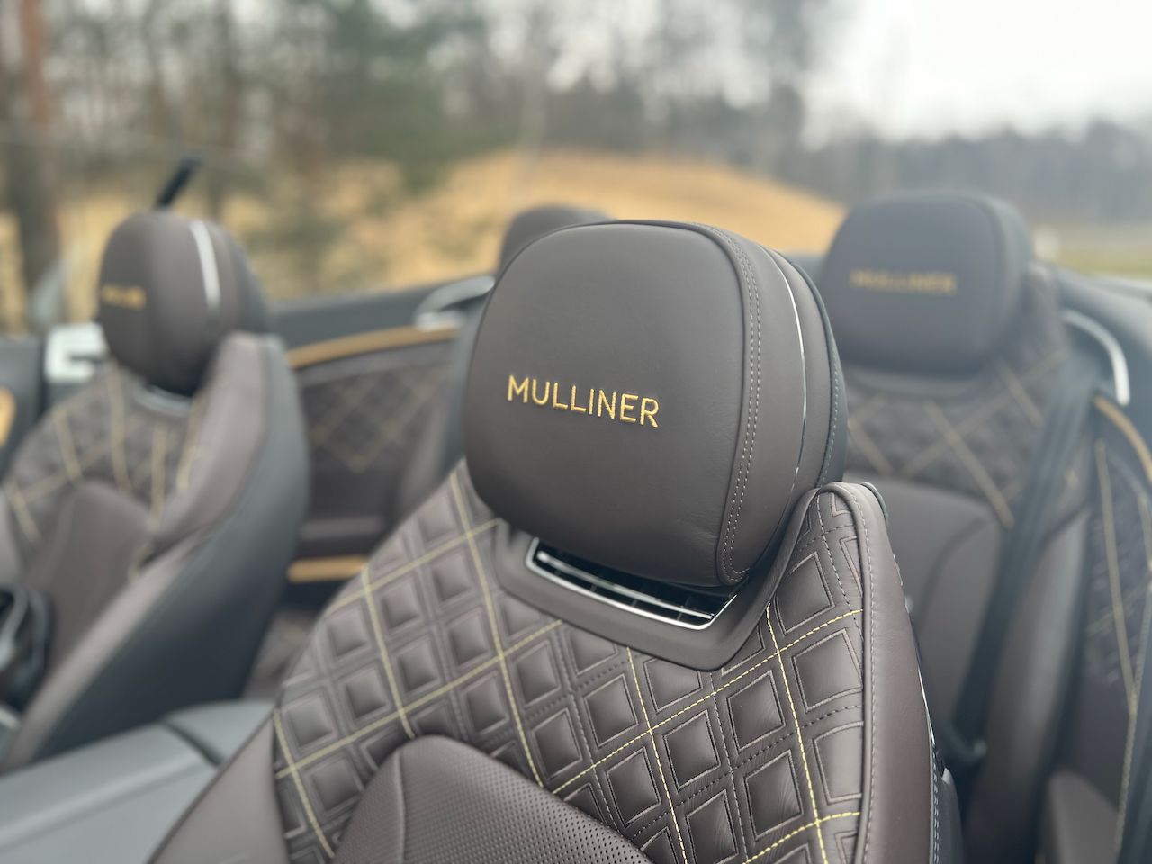 Bentley GTC Mulliner W12