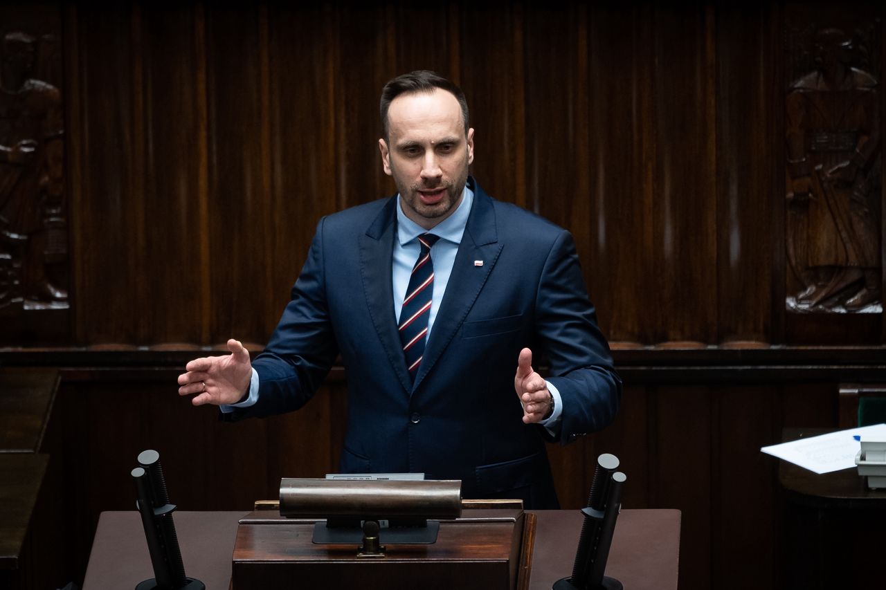 Janusz Kowalski od dawna zwraca uwagę na to, że należy pozbyć się zagranicznego kapitału z polskiego rynku energetycznego (Photo by Mateusz Wlodarczyk/NurPhoto via Getty Images)