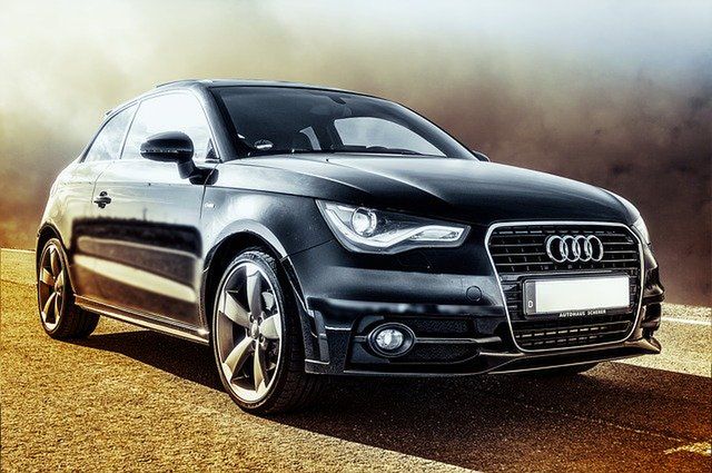 Nietrzeźwy i bez prawka kierował audi. Teraz grozi mu 2 lata więzienia