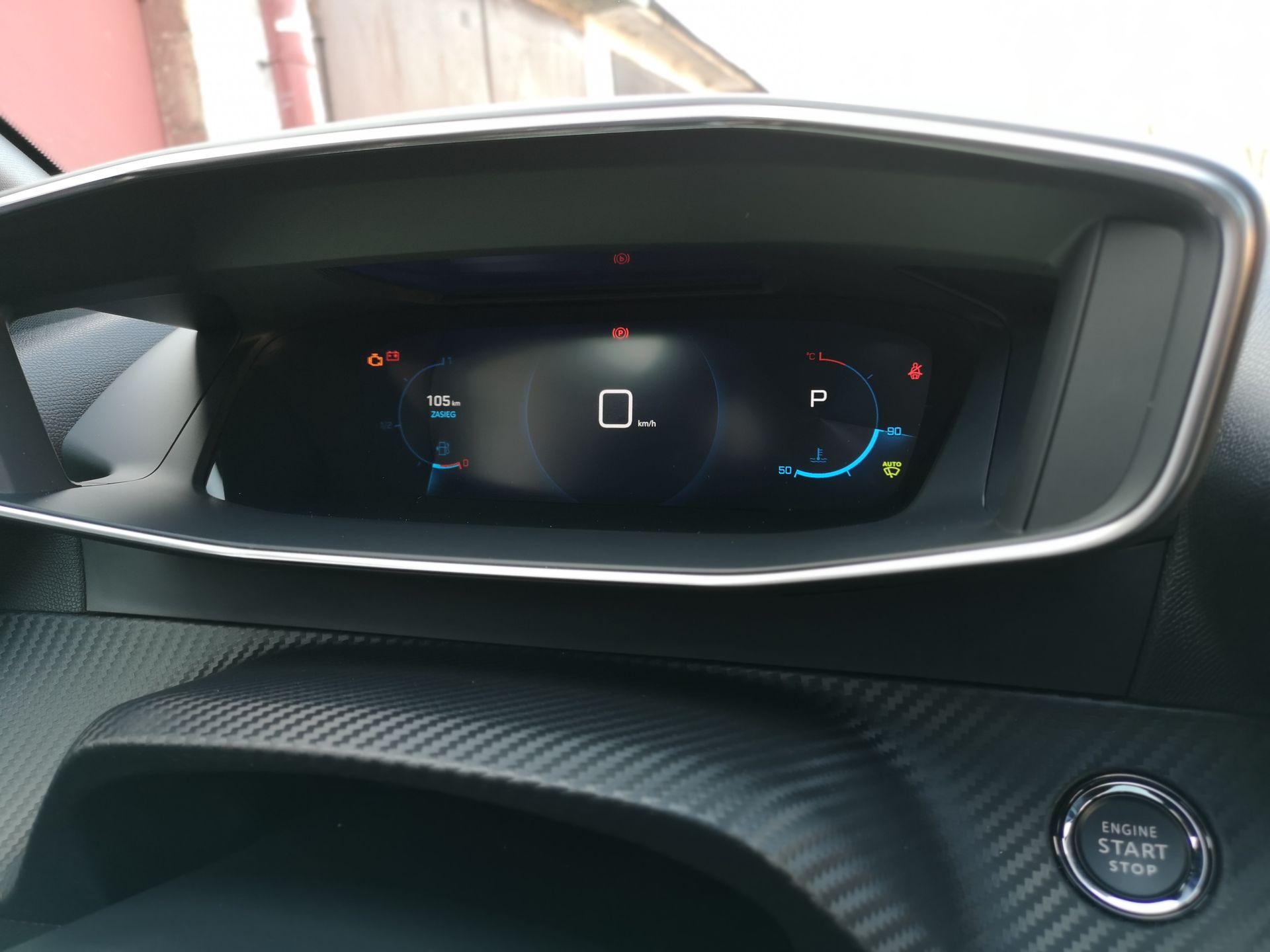 Peugeot 208 GT Line: wirtualne zegary 3D oraz obsługa systemu 13