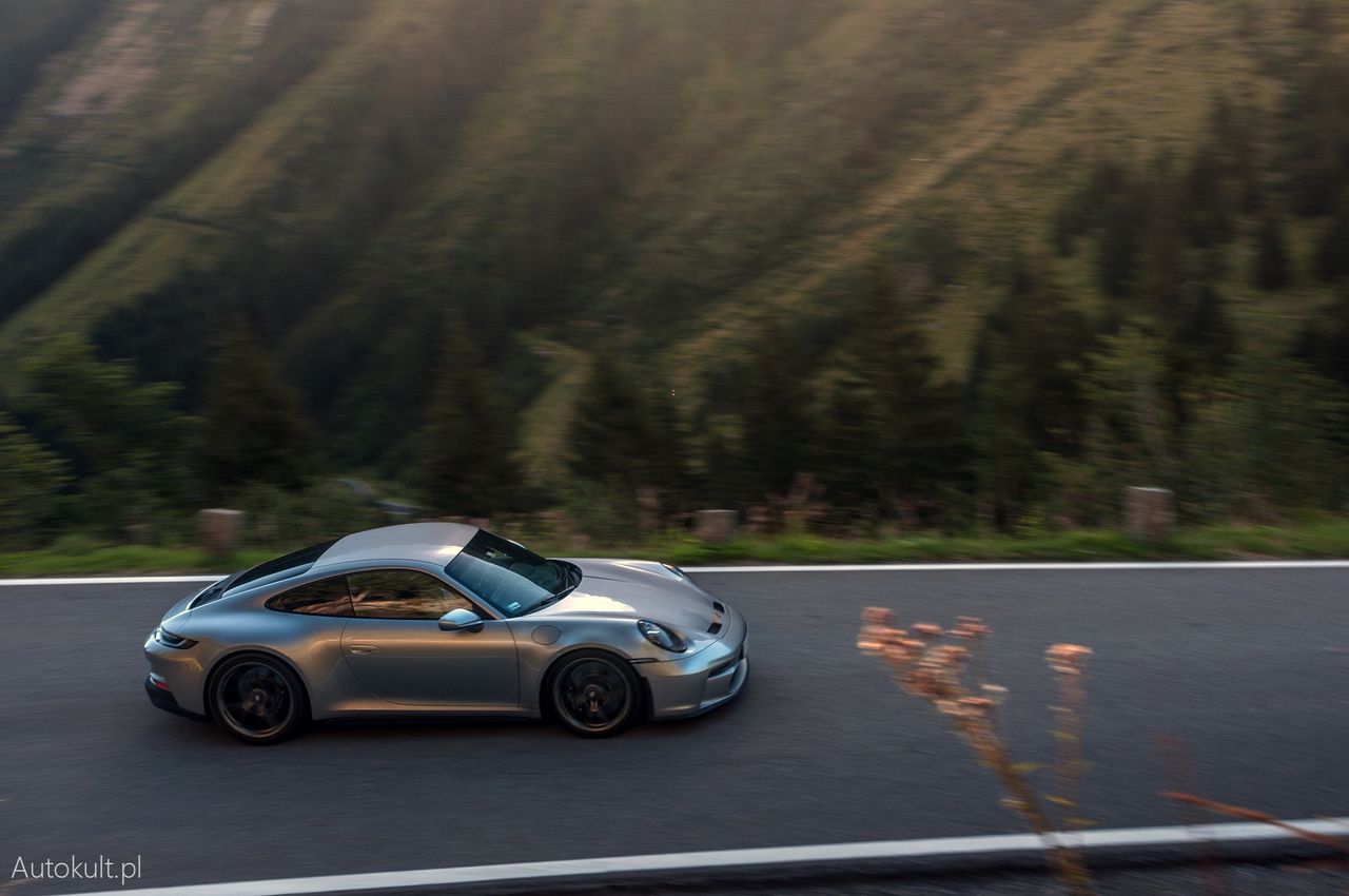 Porsche 911 GT3 z Pakietem Touring (2023)