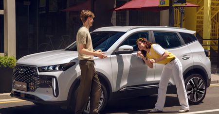 Chińczycy rozbili bank. Mniej niż 100 tys. zł za hybrydowego SUV-a