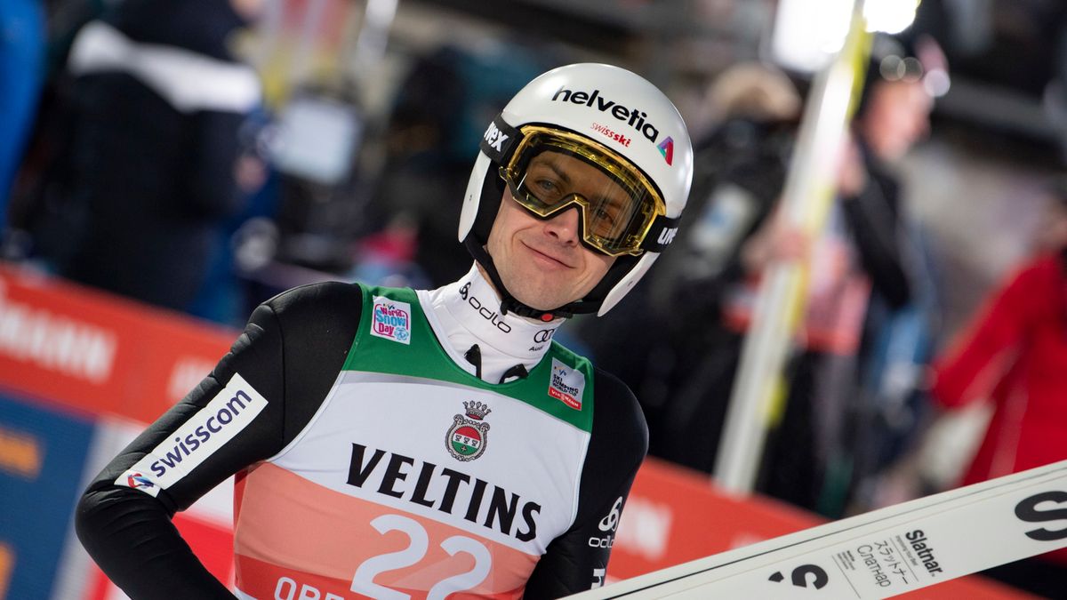 PAP/EPA / LUKAS BARTH-TUTTAS / Na zdjęciu: Simon Ammann