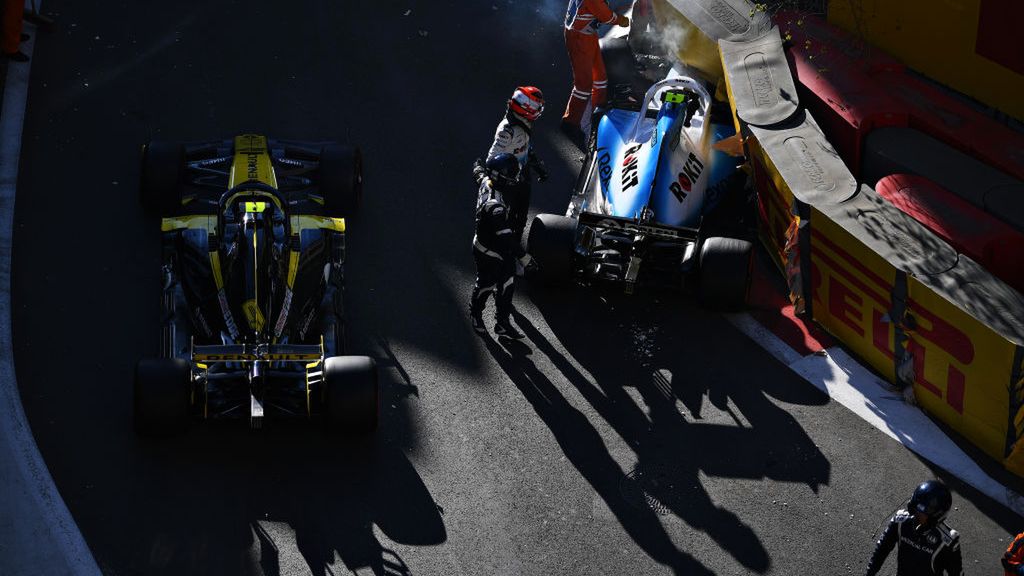Getty Images / Na zdjęciu: Robert Kubica rozbił samochód podczas kwalifikacji do GP Azerbejdżanu