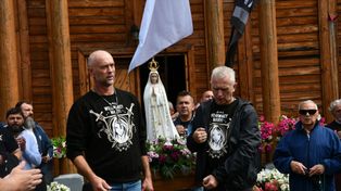Kielce: Męski Różaniec. Po mszy świętej uczestnicy przeszli do parafii