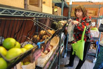 Tony rosyjskich warzyw trafiają na polskie stoły. Jak to możliwe?