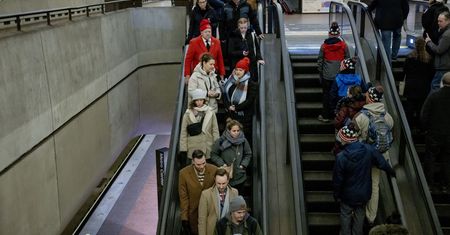 Nastroje konsumentów w Polsce nieznacznie w górę. Są pierwsze dane za 2025 rok