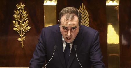 Wielka reforma emerytalna Macrona zawieszona. Koszt to 400 mln euro