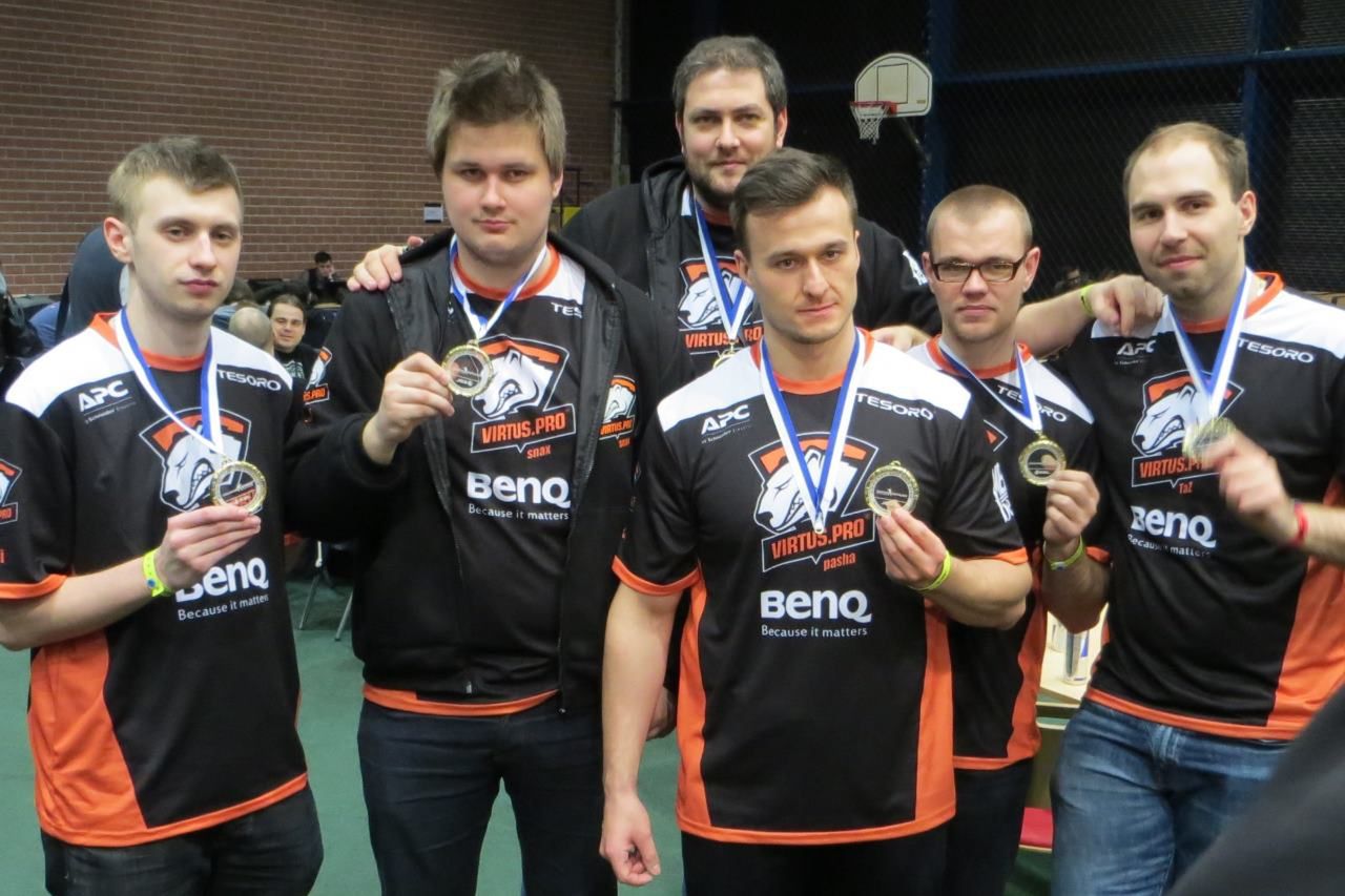 Virtus.Pro, czyli polscy wirtuozi CS:GO. Nie, nie ma wśród nich morderców. ;)