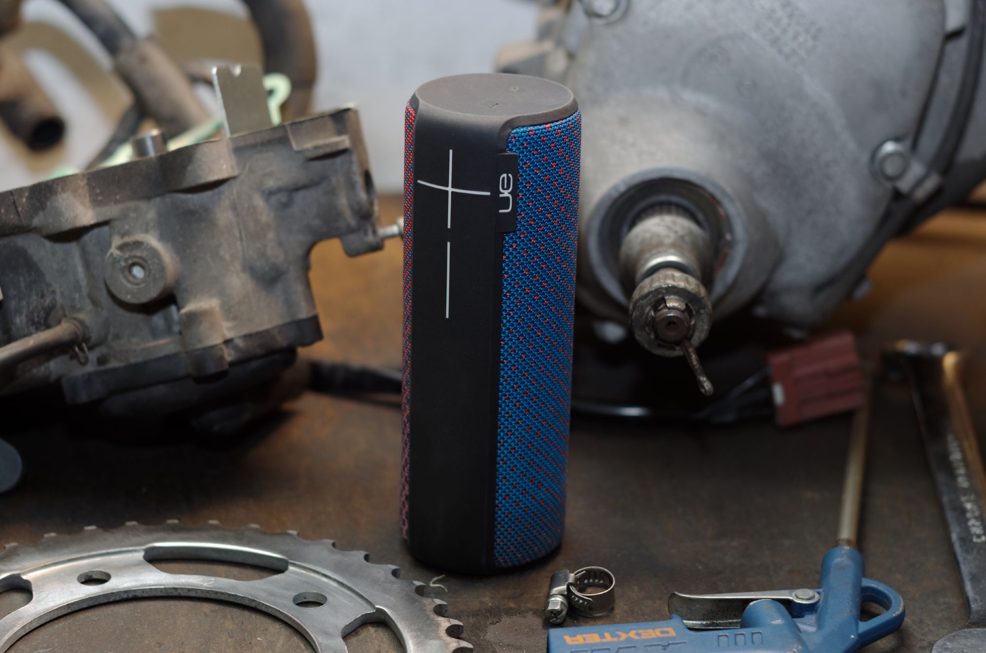 Ultimate Ears BOOM 2: niezatapialny głośnik na imprezę z 3 DJ-ami 2