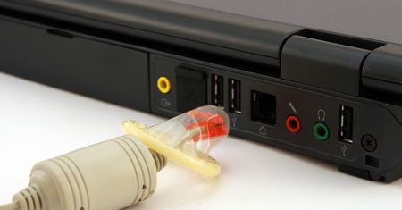 Polscy internauci obawiają się malware – 86% korzysta z antywirusa