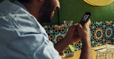 Nokia 222 to idealny przykład taniego, prostego telefonu do komunikacji ze znajomymi