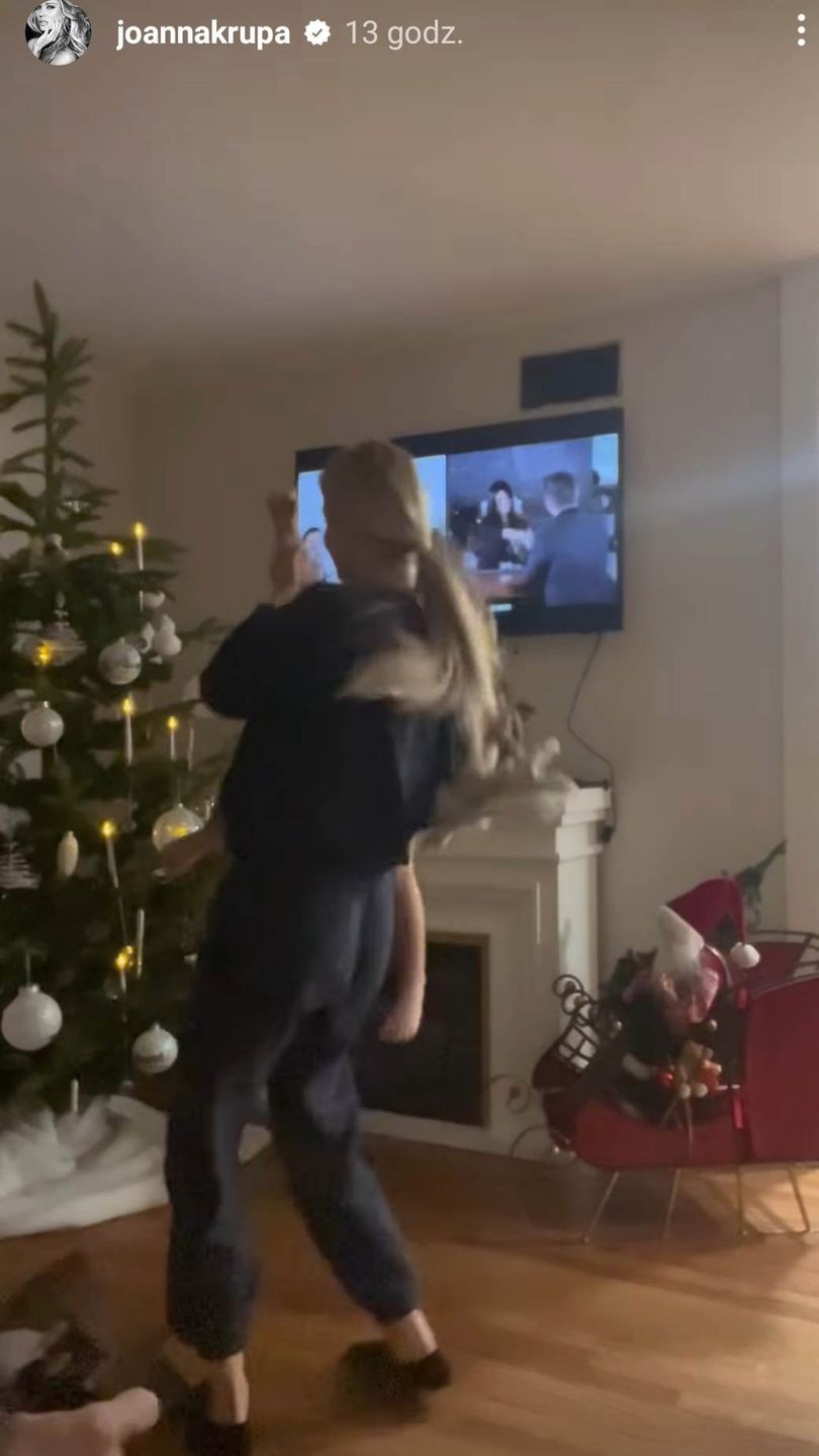 Asha i Joanna Krupa bawią się przy disco-polo