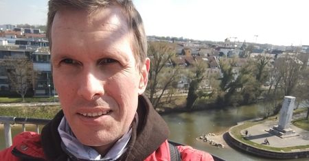 40-latek miał tylko jeden objaw. Rak dał już przerzuty z jelit do wątroby