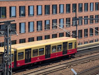 Deutsche Bahn zalicza historyczną wpadkę. Tylko 60 proc. pociągów przyjechało na czas