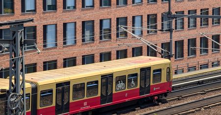 Deutsche Bahn zalicza historyczną wpadkę. Tylko 60 proc. pociągów przyjechało na czas