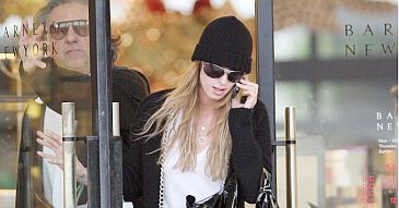 Nicky Hilton pobita przez bezdomnego!
