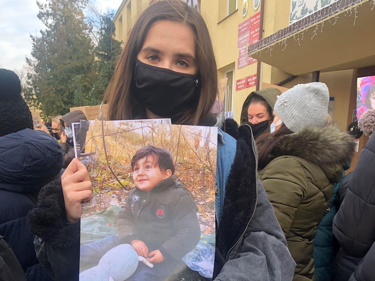 Jedna z uczestniczek protestu "Matki na granicę" w Hajnówce 