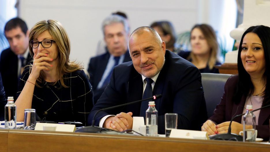 Były premier Bułgarii Bojko Borisov w środę obalił rząd, a w piątek doprowadził do zniesienia veta Bułgarii w sprawie przystąpienia Macedonii Północnej do Unii Europejskiej 