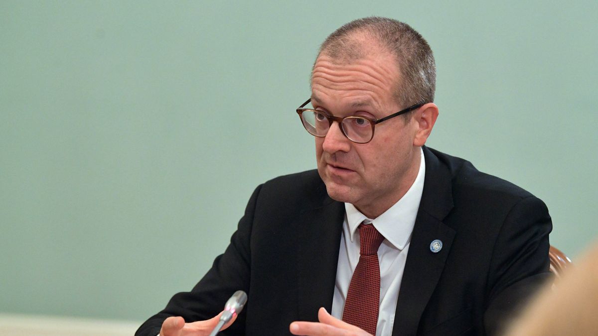 Hans Kluge nazwał zamykanie ludzi w domach "ostatecznością"